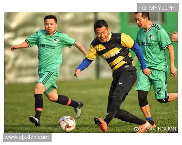 江苏足球明星李红军的辉煌职业生涯与成就回顾